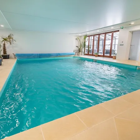 Kokorin Apartments Apartman
