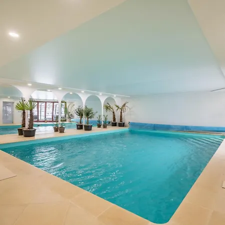 Kokorin Apartments Apartman