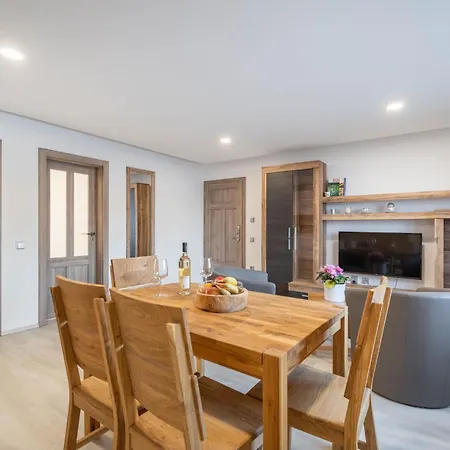 Kokorin Apartments شقة *